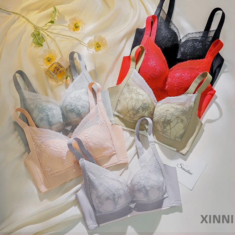 Nailona krūšturis ar modalas pildījumu (90–95%), 3/4 kauss, augšdaļa plāna, apakšdaļa bieza, aizmugurē četrrindu āķu aizdare.