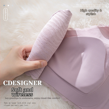 Nylon bezšuvju krūšturis ar pilnajām kausiņām, plānas formētas kausiņas, mugurējā četrrindu āķu aizdare, fiksētās plecu siksnas