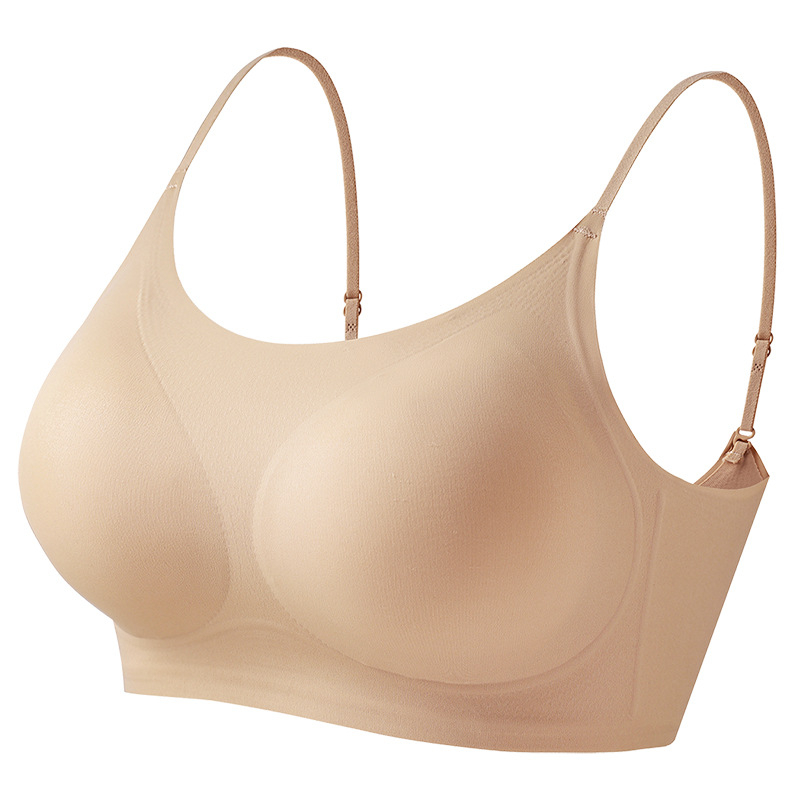 Bezšuvju neizskatīgs krūšturis no neilona, pildītas kauss, regulējamas siksnas ar mežģīnēm, aizmugurējs sprādze vienā rindā, ērtā forma