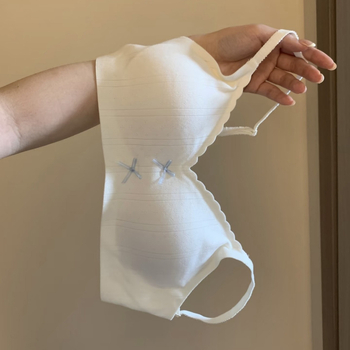 Õmblusteta rinnahoidja väikese rinnaga, hingav, 3/4 kaussi, õhukesed vormitud tassid, selja kinnitusega kahekordse sulgemisega