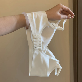 Õmblusteta rinnahoidja väikese rinnaga, hingav, 3/4 kaussi, õhukesed vormitud tassid, selja kinnitusega kahekordse sulgemisega