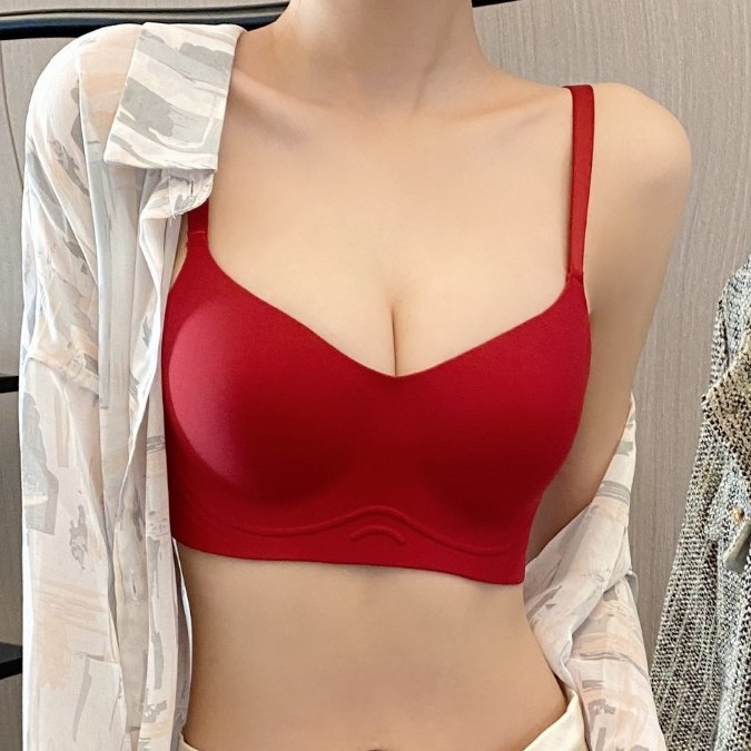 Push-Up rinnahoidja 3/4 kausiga, ilma õmblusteta, õhukesed vormitud kausid, fikseeritud topelt õlapaelad, selja kolme rea haakidega