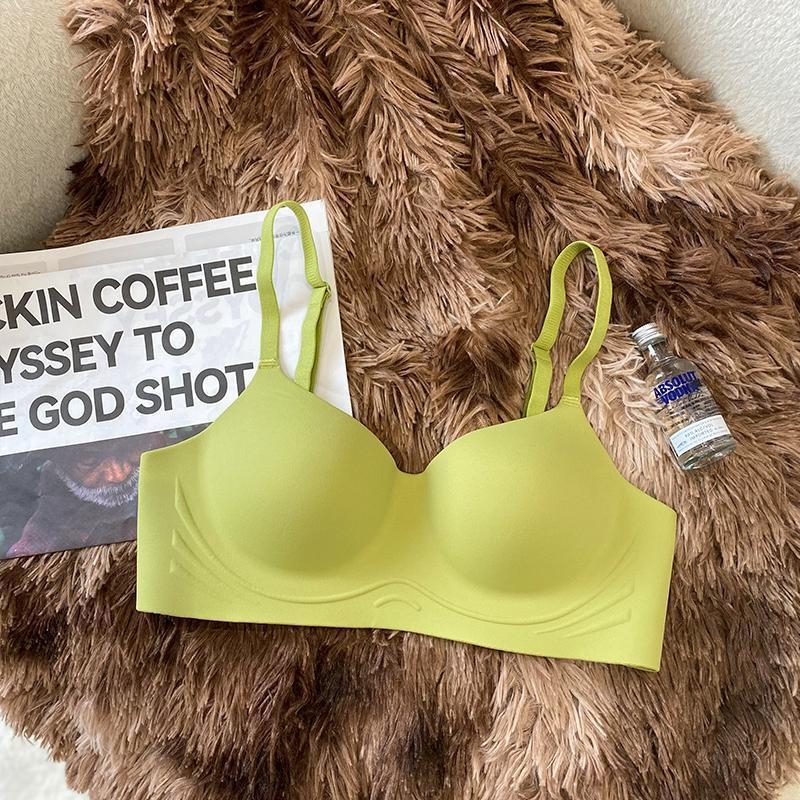 Push-Up rinnahoidja 3/4 kausiga, ilma õmblusteta, õhukesed vormitud kausid, fikseeritud topelt õlapaelad, selja kolme rea haakidega