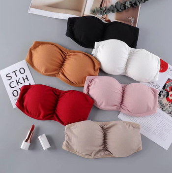 Bez plecu top ar formētām krūtīm; modal audums; galvenais materiāls: viskoze 90–95%; krūšu tips: pilns; stils: skaists aizmugure, meitenīgs vējš; vecuma grupa: 18–40; vasara 2024