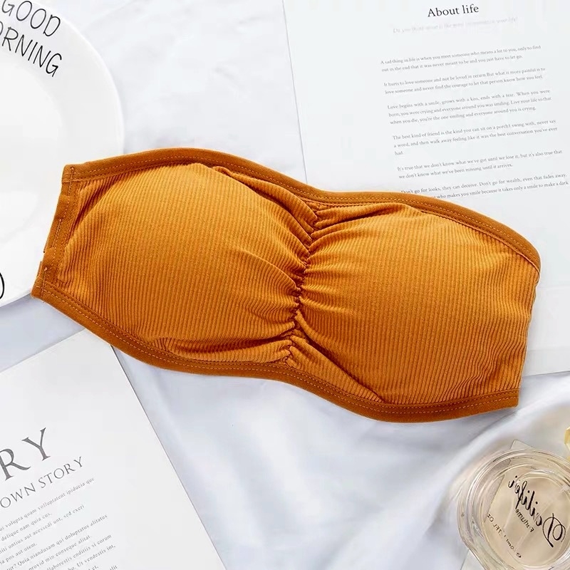 Bez plecu top ar formētām krūtīm; modal audums; galvenais materiāls: viskoze 90–95%; krūšu tips: pilns; stils: skaists aizmugure, meitenīgs vējš; vecuma grupa: 18–40; vasara 2024