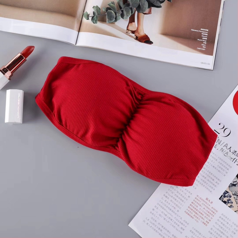 Bez plecu top ar formētām krūtīm; modal audums; galvenais materiāls: viskoze 90–95%; krūšu tips: pilns; stils: skaists aizmugure, meitenīgs vējš; vecuma grupa: 18–40; vasara 2024