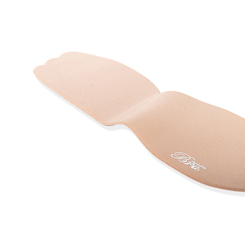 Viengabala krūšu plāksteris no kokvilnas, neredzams, bez siksnām uz pleca, plāns un caurspīdīgs; savāc, elpo; sprauslu forma: viens gabals