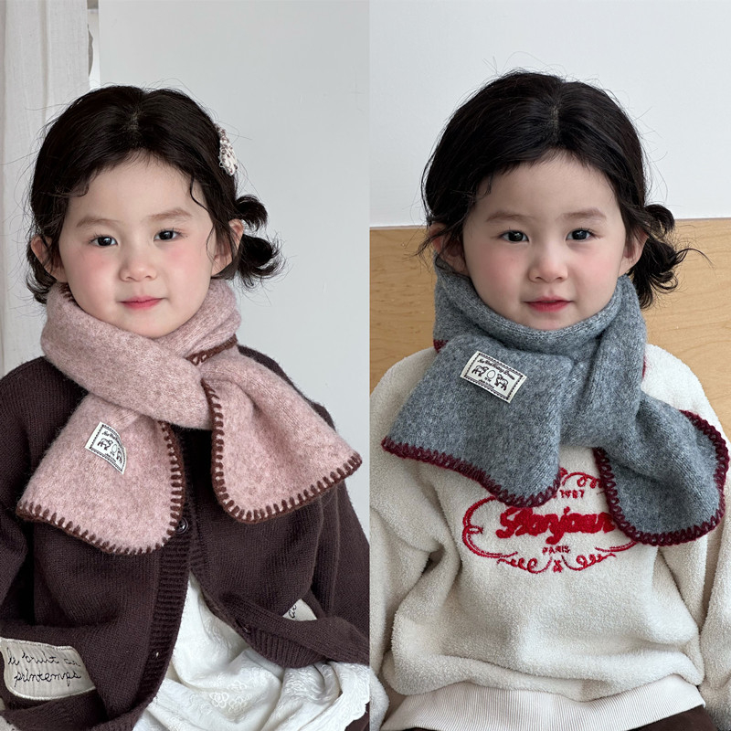 Vuneni šal za djecu, uzorak usklađenih boja, pravokutni oblik, jesen-zima 2025, održava toplinu