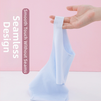 Modal anyagból készült sportmelltartó, vest-stílusú kivitel, vékony formázott kosarak, merevítő nélkül, fix dupla vállpántok