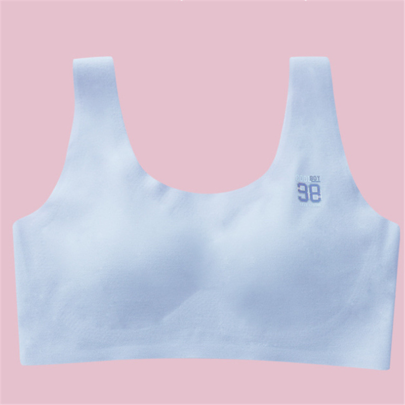 Modal anyagból készült sportmelltartó, vest-stílusú kivitel, vékony formázott kosarak, merevítő nélkül, fix dupla vállpántok