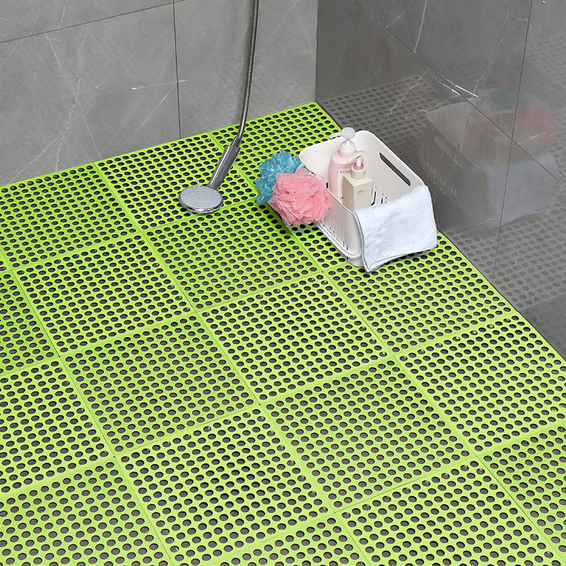 Plastmasas savienojamās paklājiņas vannas istabai un virtuvei, griežami pēc izmēra, pretslīdoši, ūdensizturīgi