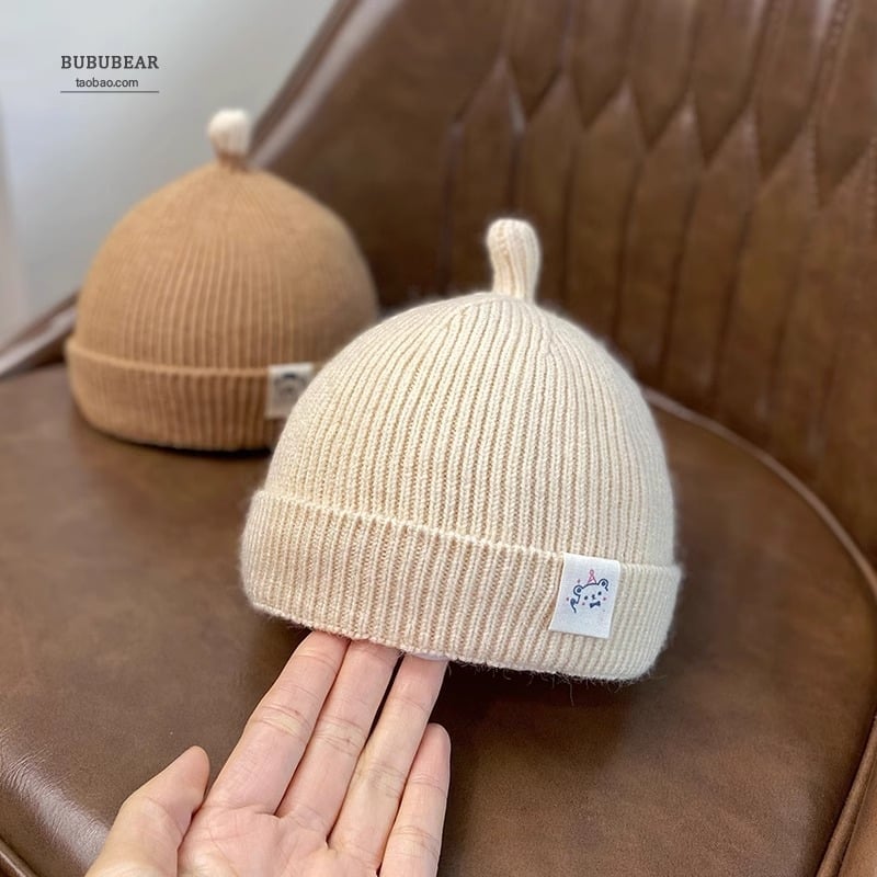 Pletena bebi kapa | Akril >96% | Topla | Za dob 0–12 mjeseci | Proljeće i jesen