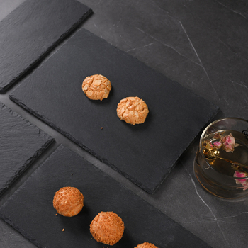 Looduslik šlatsi akmeenplaat, ebakorrapärase kujuga, mikrolainetega sobiv, hotellitoid