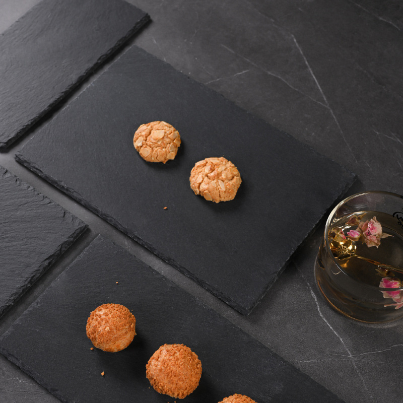 Looduslik šlatsi akmeenplaat, ebakorrapärase kujuga, mikrolainetega sobiv, hotellitoid