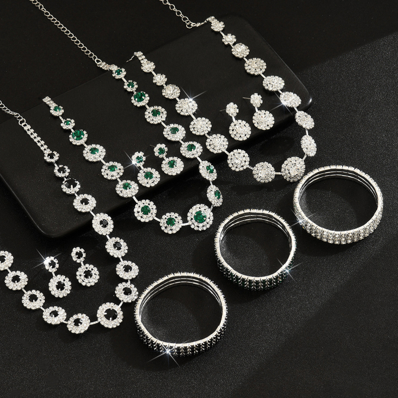 Set nakita s rhinestones: naušnice, ogrlica i narukvica; geometrijski lagani luksuzni stil; uzorak zvijezda/sunca i mjeseca, oblaci i svemir