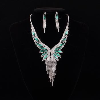 Heart-Shaped Rhinestone Necklace with Multi-Layer Clavicle Chain and Diamond Tassel Pendant, Electroplated, Brightest Star