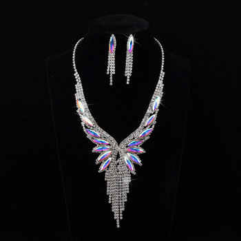 Heart-Shaped Rhinestone Necklace with Multi-Layer Clavicle Chain and Diamond Tassel Pendant, Electroplated, Brightest Star