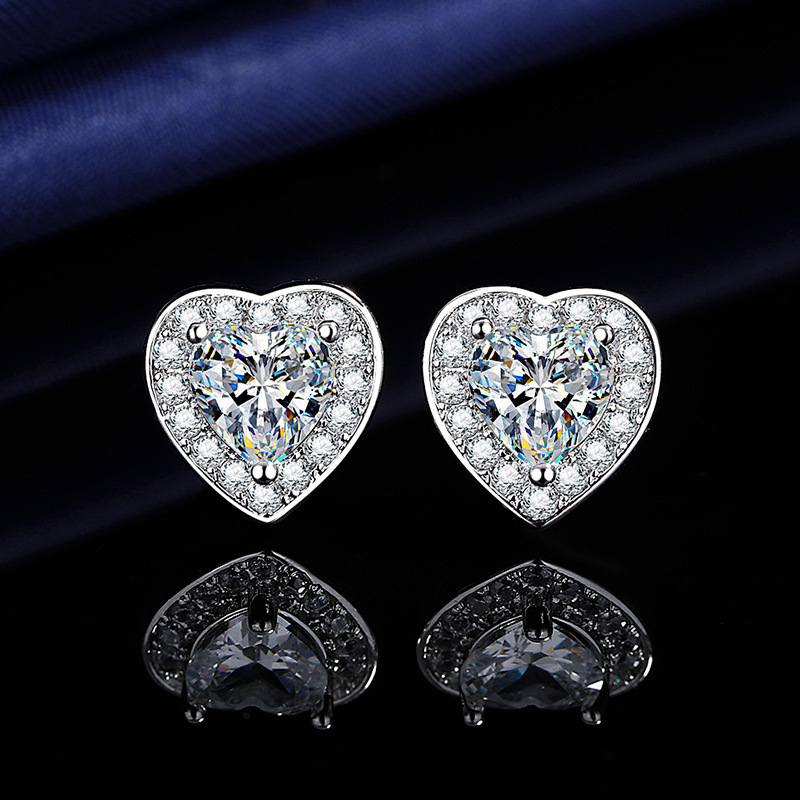 Vaskist südamekujuline kõrvarõngad teemantide paigaldamisega, LED-72 mudel