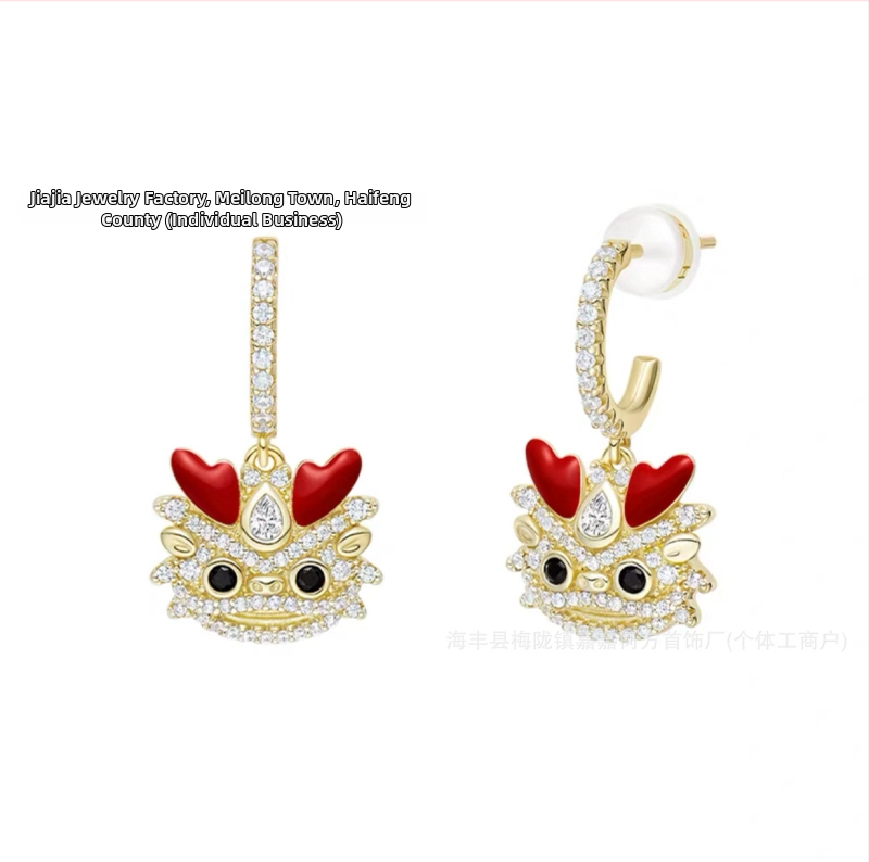 Auskari no vara, sirds formas, elektroplatēti, gaisīgs luksusa stils