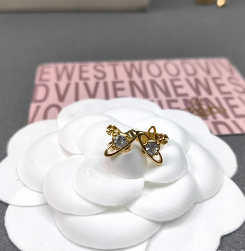 Kõrvarõngad Rhinestones'idega, tähtkujundus, hõbedased kõrva postid, elektroplaaditud viimistlus, kõrgkvaliteediline stiil