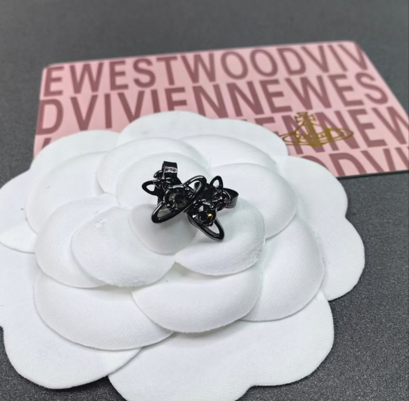 Kõrvarõngad Rhinestones'idega, tähtkujundus, hõbedased kõrva postid, elektroplaaditud viimistlus, kõrgkvaliteediline stiil