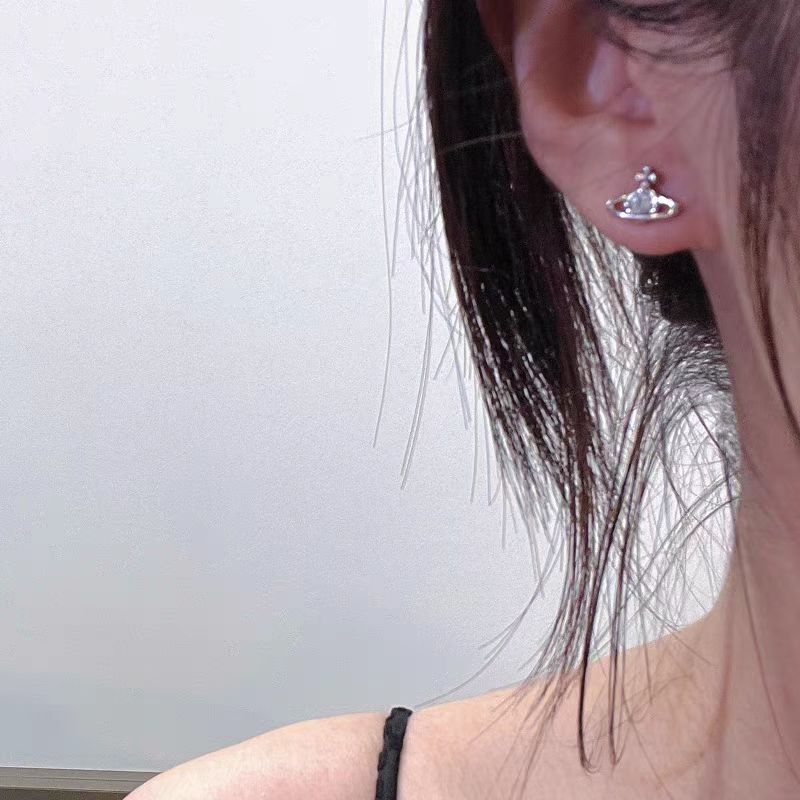 Kõrvarõngad Rhinestones'idega, tähtkujundus, hõbedased kõrva postid, elektroplaaditud viimistlus, kõrgkvaliteediline stiil