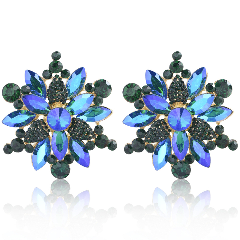 Sakausējuma auskari ar ģeometrisku zieda motīvu, kristāliem un rhinestones, elektrogalvanizēti, nerūsējošā tērauda stieņi