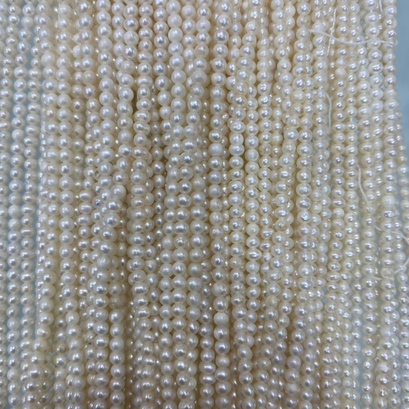 Set nakita s biserima slatkovodnim — Hongguang; slatkovodne bisere; stil: set nakita; godina/sezona: ljeto 2022; tip proizvoda: darovi za rukotvorine