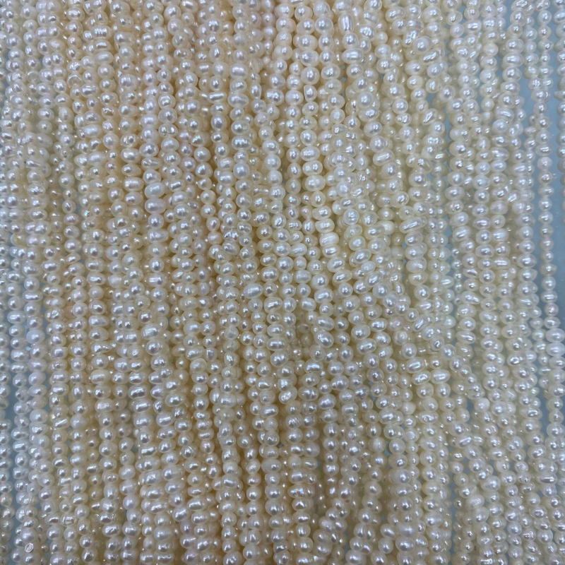 Set nakita s biserima slatkovodnim — Hongguang; slatkovodne bisere; stil: set nakita; godina/sezona: ljeto 2022; tip proizvoda: darovi za rukotvorine