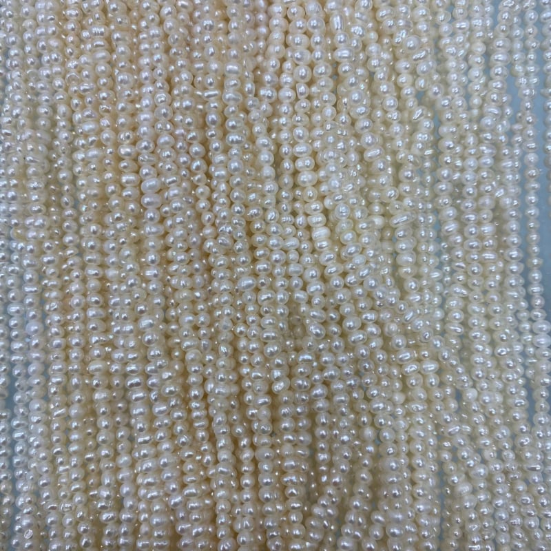 Set nakita s biserima slatkovodnim — Hongguang; slatkovodne bisere; stil: set nakita; godina/sezona: ljeto 2022; tip proizvoda: darovi za rukotvorine