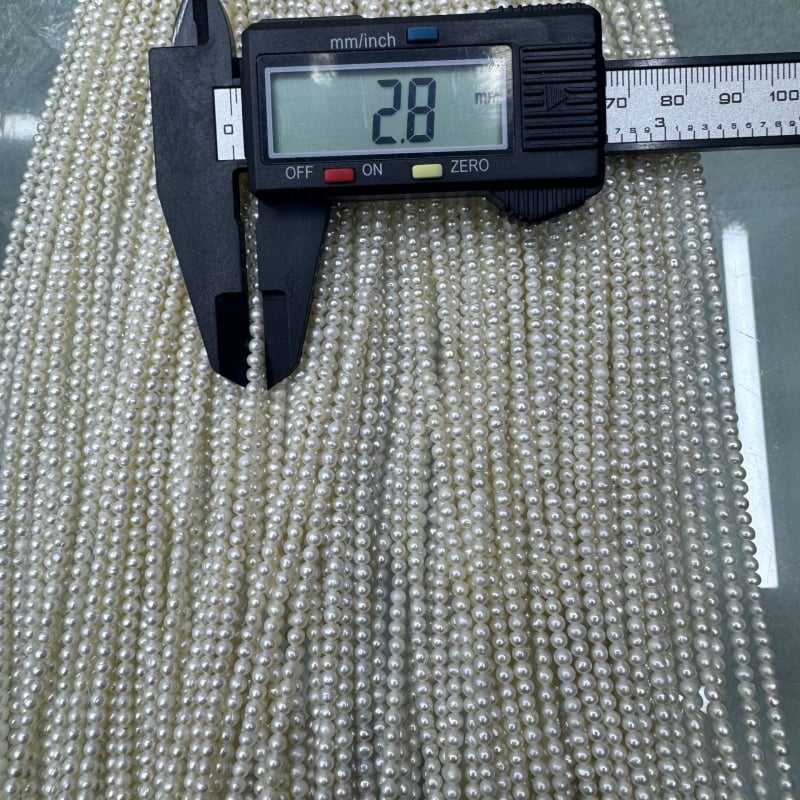 Set nakita s biserima slatkovodnim — Hongguang; slatkovodne bisere; stil: set nakita; godina/sezona: ljeto 2022; tip proizvoda: darovi za rukotvorine