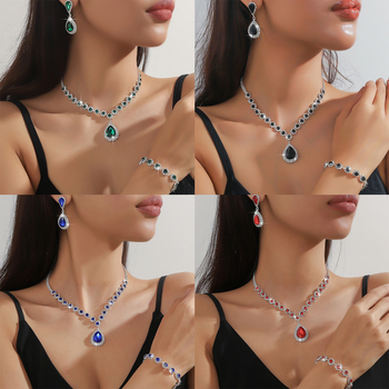 Set nakita: ogrlica, naušnice i narukvica – rhinestones; elektroplatirani završetak; lanac u obliku figure; privjesak od umjetnog kristala; uzorci: srce, kapljica, zvon