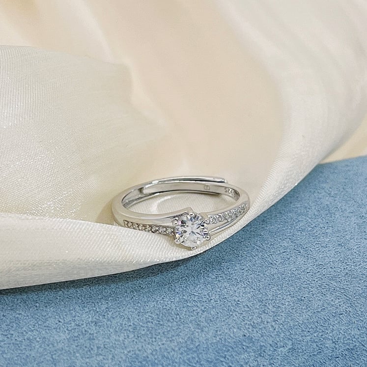 S925 sudraba Moissanīta gredzens sievietēm, sešu kāju uzstādījums, svaigs un salds stils