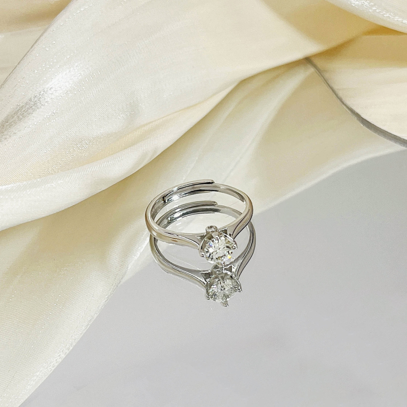 S925 sudraba Moissanīta gredzens sievietēm, sešu kāju uzstādījums, svaigs un salds stils
