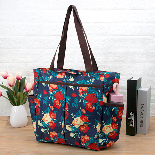 Plecu soma, daudzfunkcionāla un ūdensizturīga, ziedu raksts, poliester materiāls