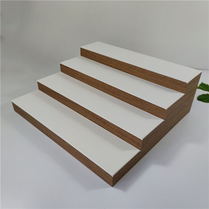 Penkių sluoksnių trapecijos dizaino išskleidžiamas laikiklis apyrankėms ir akinėms, metalinė konstrukcija, 2024 m. pavasaris