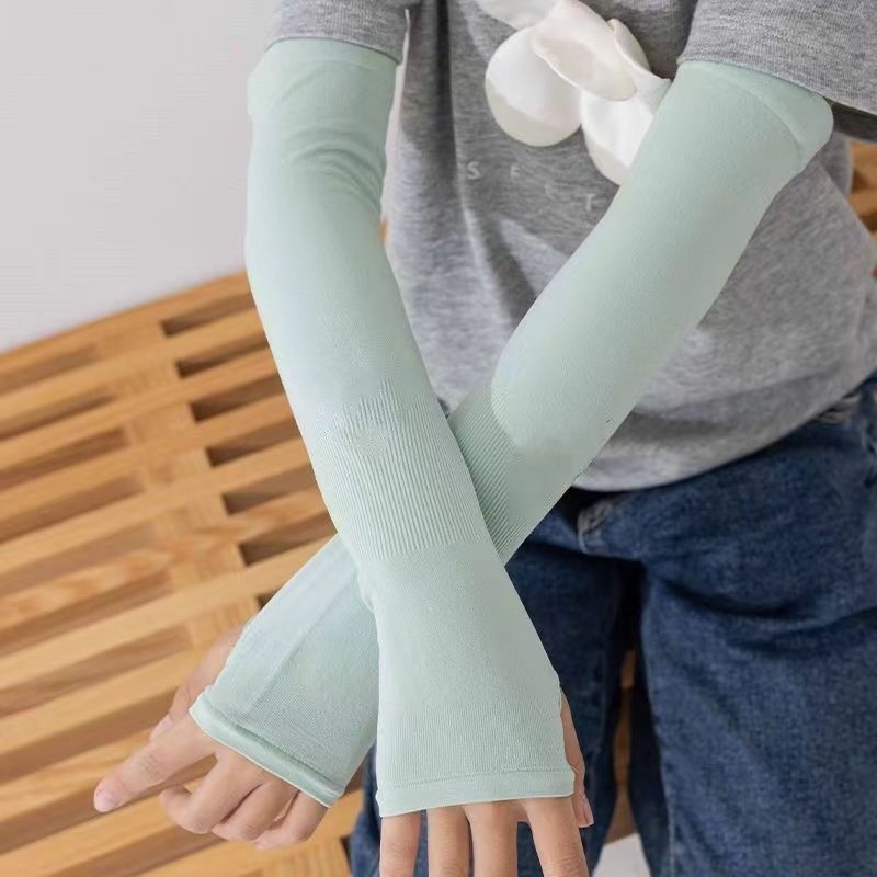 Слънцезащитни охлаждащи ръкави за деца — UV защита, охлаждане, едноцветен дизайн, найлонова материя, основен състав 81–95%, пролет 2024