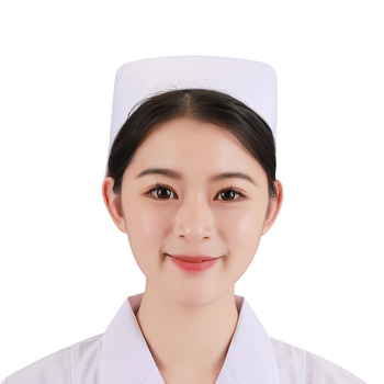 Māsu cepure - poliesters; vienkrāsains raksts; vienkārša audums; matēts pārklājums; visām sezonām