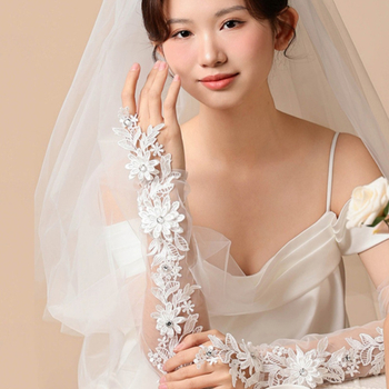 Garās tīkla mežģīņu cimdi ar kristālu akcentiem kāzu tērpam – sievietēm, pavasaris–vasara–rudens, pielāgošana pieejama.