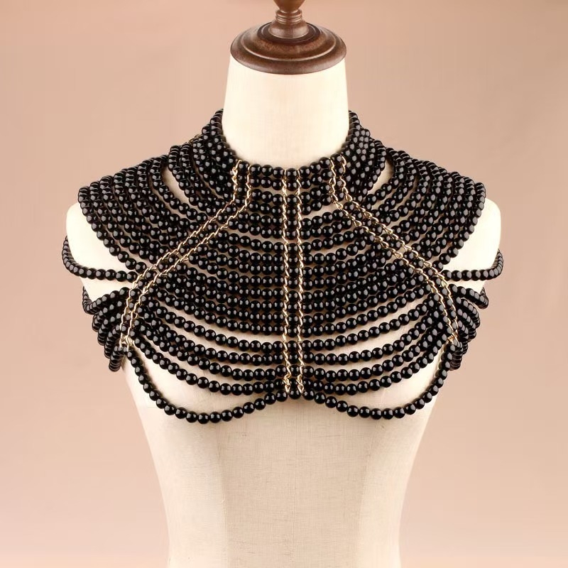 Korpusa ķēde ar daudzslāņainām pērlēm un plecu ķēdi kāzu kleitai — resīns, zīmols Yulapan, sievietes stils, roku adīts, 2025. gada vasara