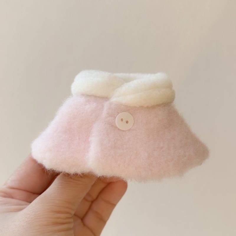 Șal din lână pentru păpuși — accesorii pentru mini haine, personalizare disponibilă; Material: lână; Sezone: toate; În stoc