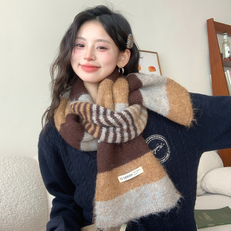 Knit šal s blok bojom — Warp-knit, akril s imitacijom kašmira, 21-30% sadržaj, održava toplinu, zima