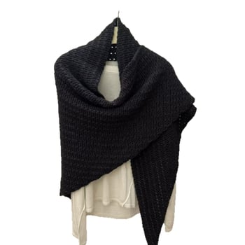 Дамски триъгълен шал, японско-корейски стил, полиестер, монохромен модел, жакардова тъкан