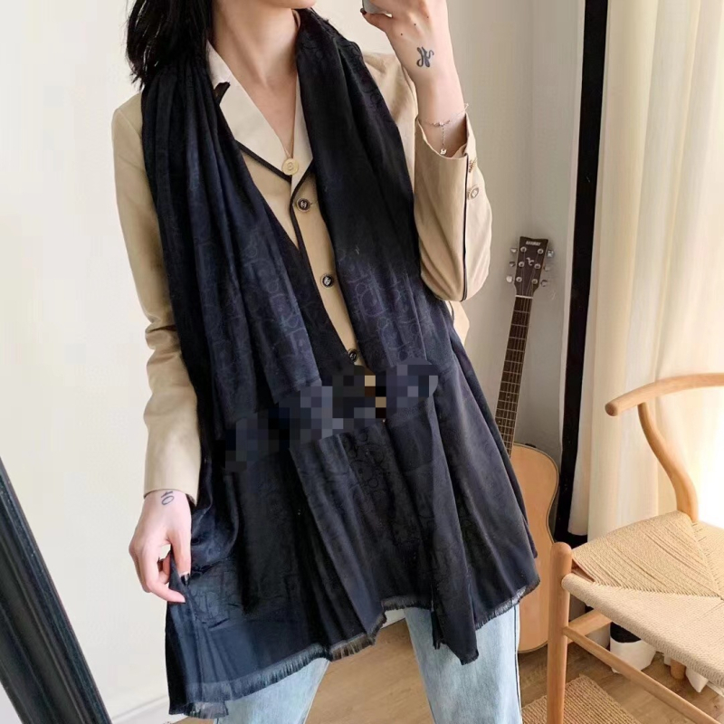 Zimski šal od poliester satin, Jacquard tkanina, srednja duljina, sladak stil, sadržaj poliestera preko 96%