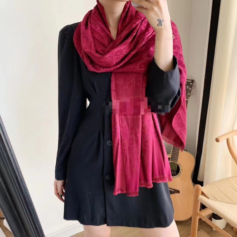 Zimski šal od poliester satin, Jacquard tkanina, srednja duljina, sladak stil, sadržaj poliestera preko 96%