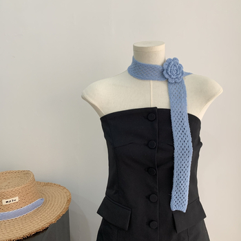 Șal lung cu decupaj în formă de floare de trandafir | poliester, țesătură plată, imprimare și jacquard, primăvară