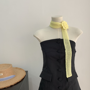 Șal lung cu decupaj în formă de floare de trandafir | poliester, țesătură plată, imprimare și jacquard, primăvară