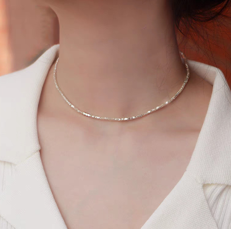 Nyaklánc műgyöngggyel és gyöngyház medállal, O-lánccal, elektroplattált bevonattal, geometriai dizájn — Kun Ling