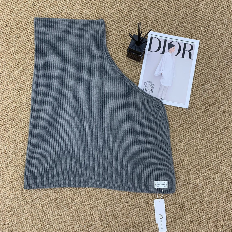 Kötött kapucnis köpönyeg – gyapjúkeverék, warp varrás, őszi-téli, japán-koreai inspiráció