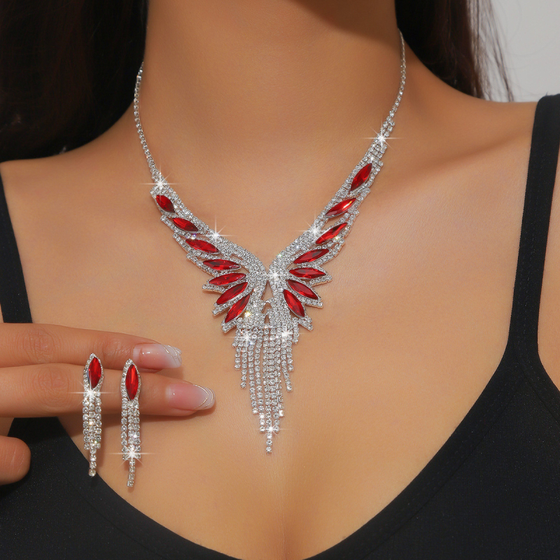 Set ogrlice i naušnica, srčanog stila, višestruki ključni lanac s Rhinestones